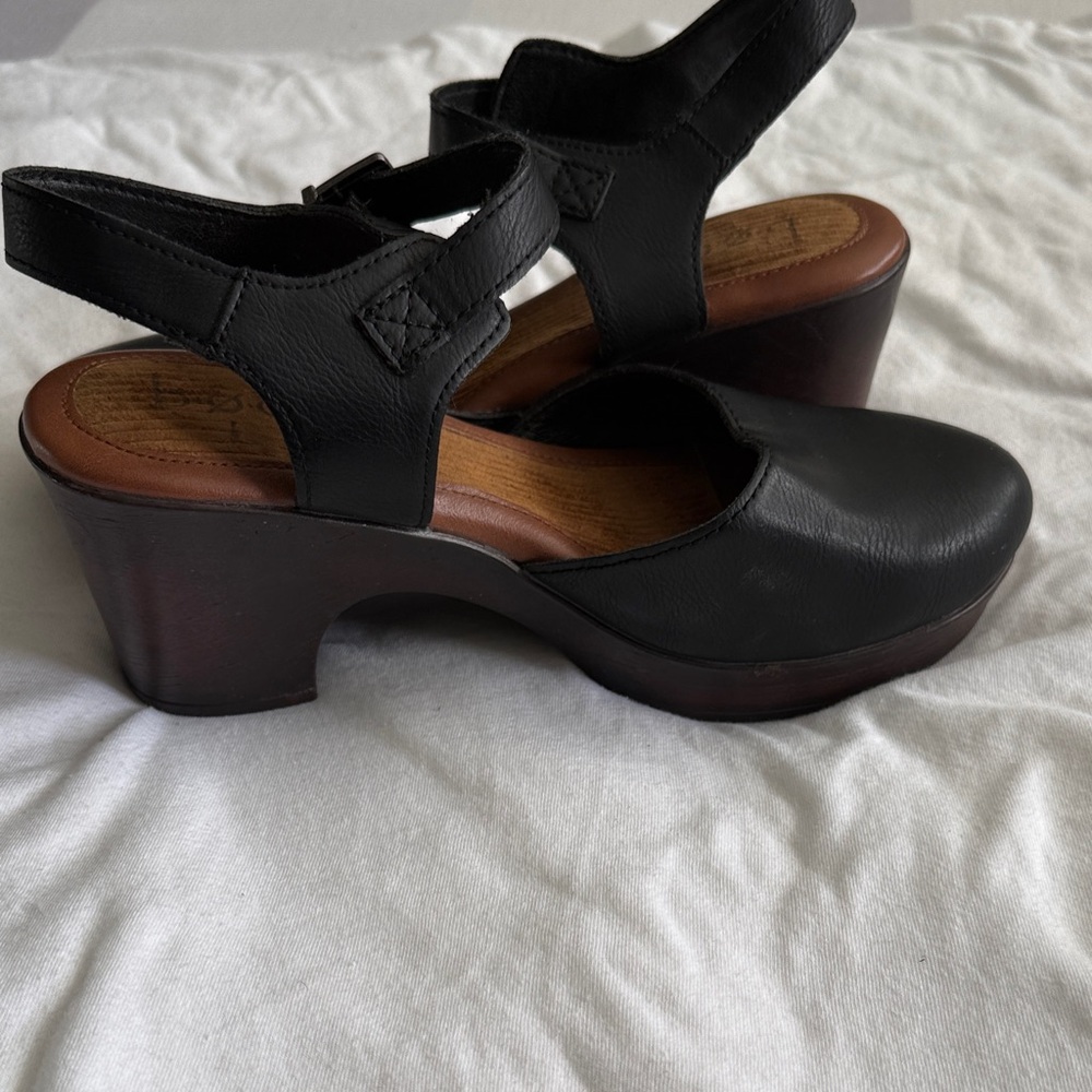Black bøc Clogs - Picture 6 of 9